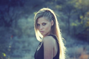 Nora En Pure